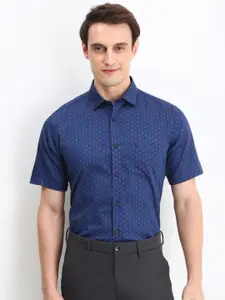 Allen Solly Men Slim Fit Opaque Printed Formal Shirt
