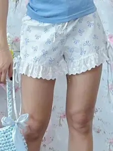 StyleCast Women Floral Printed Shorts