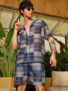 Campus Sutra Self Design Polo Collar Shirt With Shorts