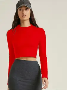 AAHWAN Women Round Neck Fitted Crop Top