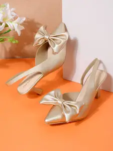 Flat n Heels Women Kitten Pumps with Bows