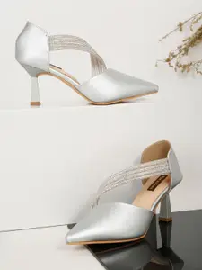 Flat n Heels Women Stiletto Pumps