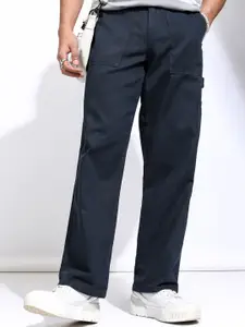 HIGHLANDER Men Straight Fit Cargos Trousers
