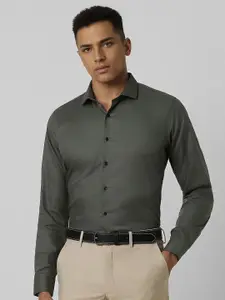 Van Heusen Men Slim Fit Opaque Formal Shirt