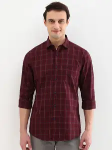 Allen Solly Men Slim Fit Opaque Checked Casual Shirt