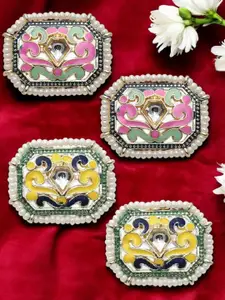 OOMPH Pack Of 4 Kundan Studded Contemporary Studs Earrings