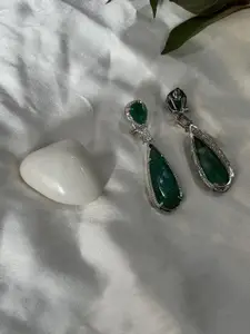 The Jewellery Tale Contemporary Drop Earrings