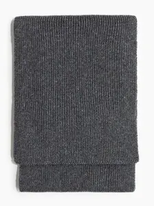 H&M Men Rib-Knit Scarf
