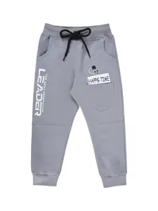 Wish Karo Boys Printed Cotton Mid-Rise Jogger Jeans