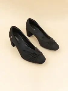 Ozuri Velvet Women Round Toe Block Heel Pumps