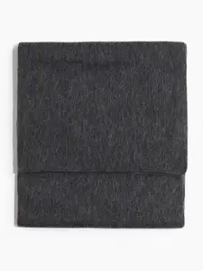 H&M Brushed-Finish Scarf