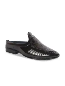 FAUSTO Men Textured Lightweight Mojaris