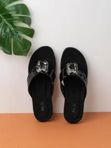 Inc 5 Women Textured One Toe Flats