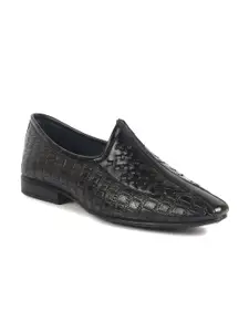 FAUSTO Men Textured Pointed Toe Mojaris