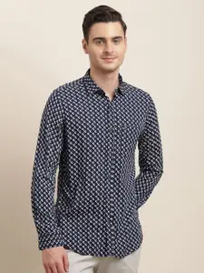 Turtle Men Relaxed Slim Fit Opaque Printed Casual Shirt