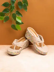 Inc 5 Women Printed Wedge Heel Sandals