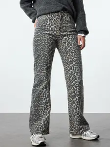 Trendyol Women Slash Knee Jeans