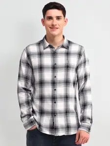 U.S. Polo Assn. Denim Co. Men Smart Slim Fit Opaque Checked Casual Shirt