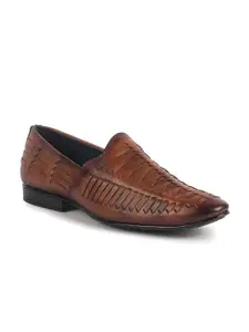 FAUSTO Men Textured Lightweight PU Mojaris