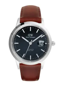 Daniel Wellington Men Dial & Leather Straps Analogue Watch DW00100755K
