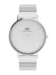 Daniel Wellington Men Dial & Stainless Steel Bracelet Style Analogue Watch DW00100775K