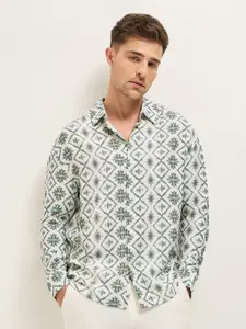 THE BEAR HOUSE Men Opaque Printed Casual Shirt