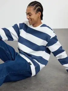 Trendyol Men Striped Sweatshirt