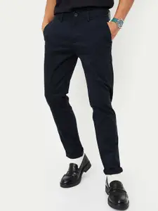 max Men Regular Fit Mid-Rise Chinos Trousers