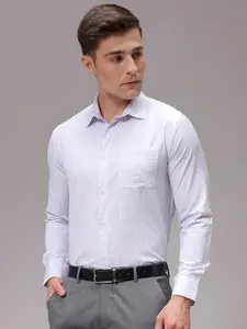 The Indian Garage Co. X Luxe Men Slim Fit Opaque Checked Formal Shirt