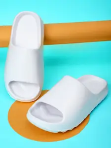 KAPYANSH Men Printed Rubber Sliders