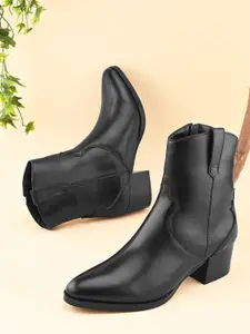 The Roadster Lifestyle Co. Women Heeled Zipper Boots