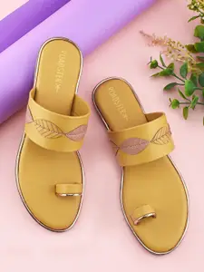 The Roadster Lifestyle Co Women Printed One Toe Flats