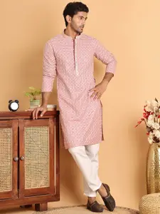 Jompers Men Embroidered Regular Sequinned Kurta with Pyjamas