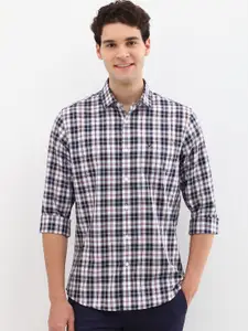 Allen Solly Men Slim Fit Opaque Checked Casual Shirt