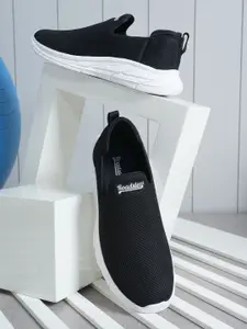 The Roadster Lifestyle Co Men Running Sport Shoes