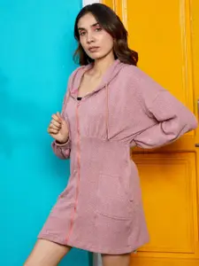 Campus Sutra Women Hooded Zip Closure Sweatshirt