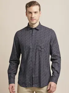 Turtle Men Relaxed Slim Fit Opaque Printed Casual Shirt