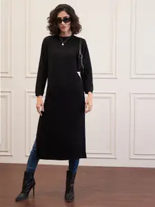 SASSAFRAS Women Round-Neck Longline Pullover Slit Sweater