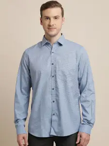 Turtle Men Classic Slim Fit Opaque Printed Formal Shirt