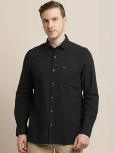Turtle Men Relaxed Slim Fit Opaque Casual Shirt