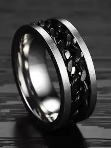 Lila Men Stainless Steel Rotatable Titanium Band Ring