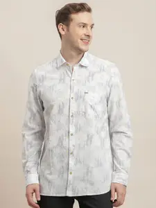 Turtle Men Relaxed Slim Fit Opaque Printed Casual Shirt