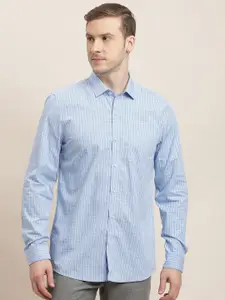 Turtle Men Classic Slim Fit Opaque Checked Formal Shirt