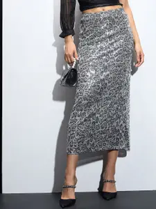 SASSAFRAS Women Embellished Pencil Midi Skirt