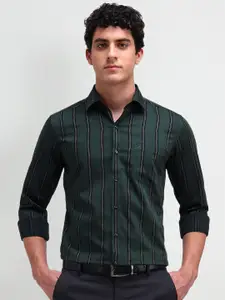 Arrow Men Slim Fit Opaque Striped Casual Shirt