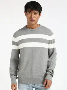 Tommy Hilfiger Men Colourblocked Striped Cotton Pullover Sweaters