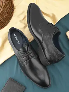 INVICTUS Men Textured Formal Derby Shoes