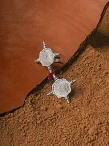 TEEJH Silver-Plated Kauri Coin Finger Ring