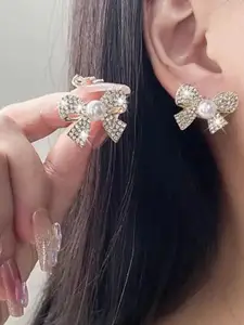 Celestique Contemporary Studs Earrings