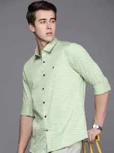 Louis Philippe Sport Pure Cotton Slim Fit Opaque Printed Casual Shirt
